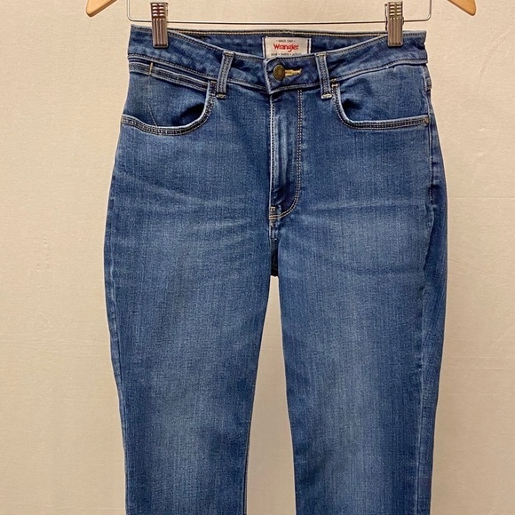 Wrangler 2 High Rise Kick Flare Jeans Womens Release Hem Stretch Cropped - Picture 4 of 13